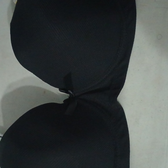 Viola Secret - Picture 5 of 7